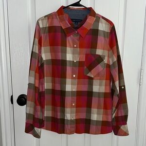 Tommy Hilfiger long sleeve button down shirt
